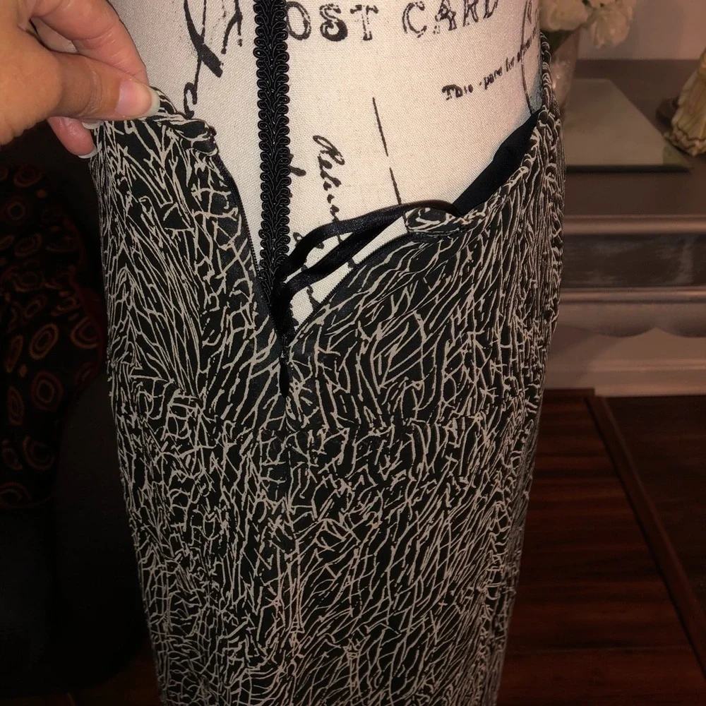 Jones wear women’s skirts 6P